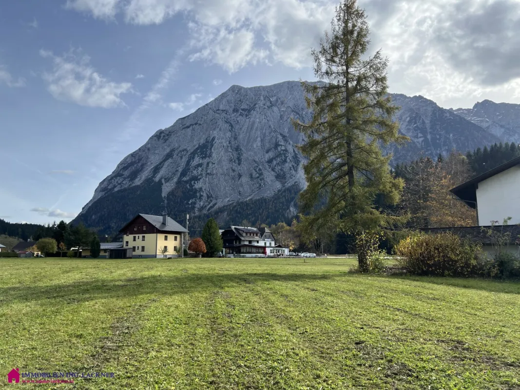 Grundstücke mit direktem Blick auf den Grimming - Südwest Ausrichtung - Bild 1