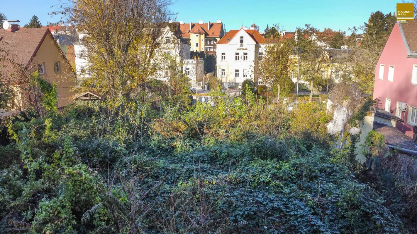 Topzentrum! In einem der SCHÖNSTEN HISTORISCHEN Stadtviertel. Inkl. Baubewilligung für ein Traumhaus - Bild 1