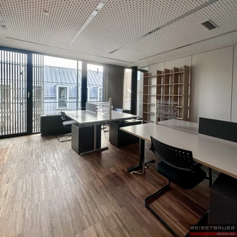Moderne Bürofläche im Dachgeschoss in sehr guter Lage von Urfahr - Bild 1