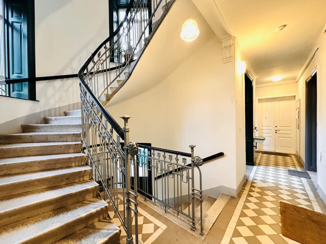 Charmante Altbauwohnung mit modernem Flair in bester Lage in 1120 Wien! - Bild 1