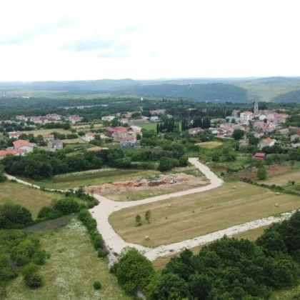 Weitere Baugrundstücke zum Verkauf, Raum Rovinj - Bild 3