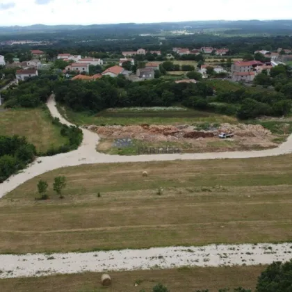 Weitere Baugrundstücke zum Verkauf, Raum Rovinj - Bild 2