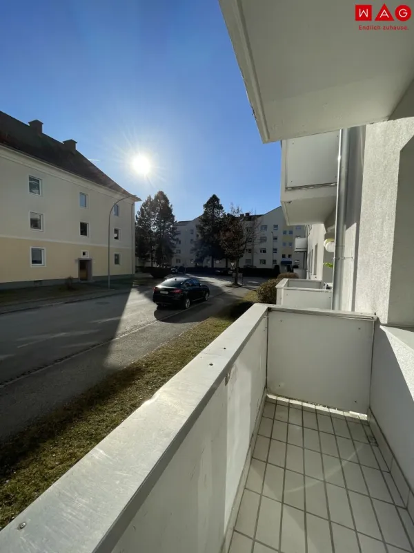 Neu adaptierte 3 Zimmerwohnung mit Balkon! - Bild 1