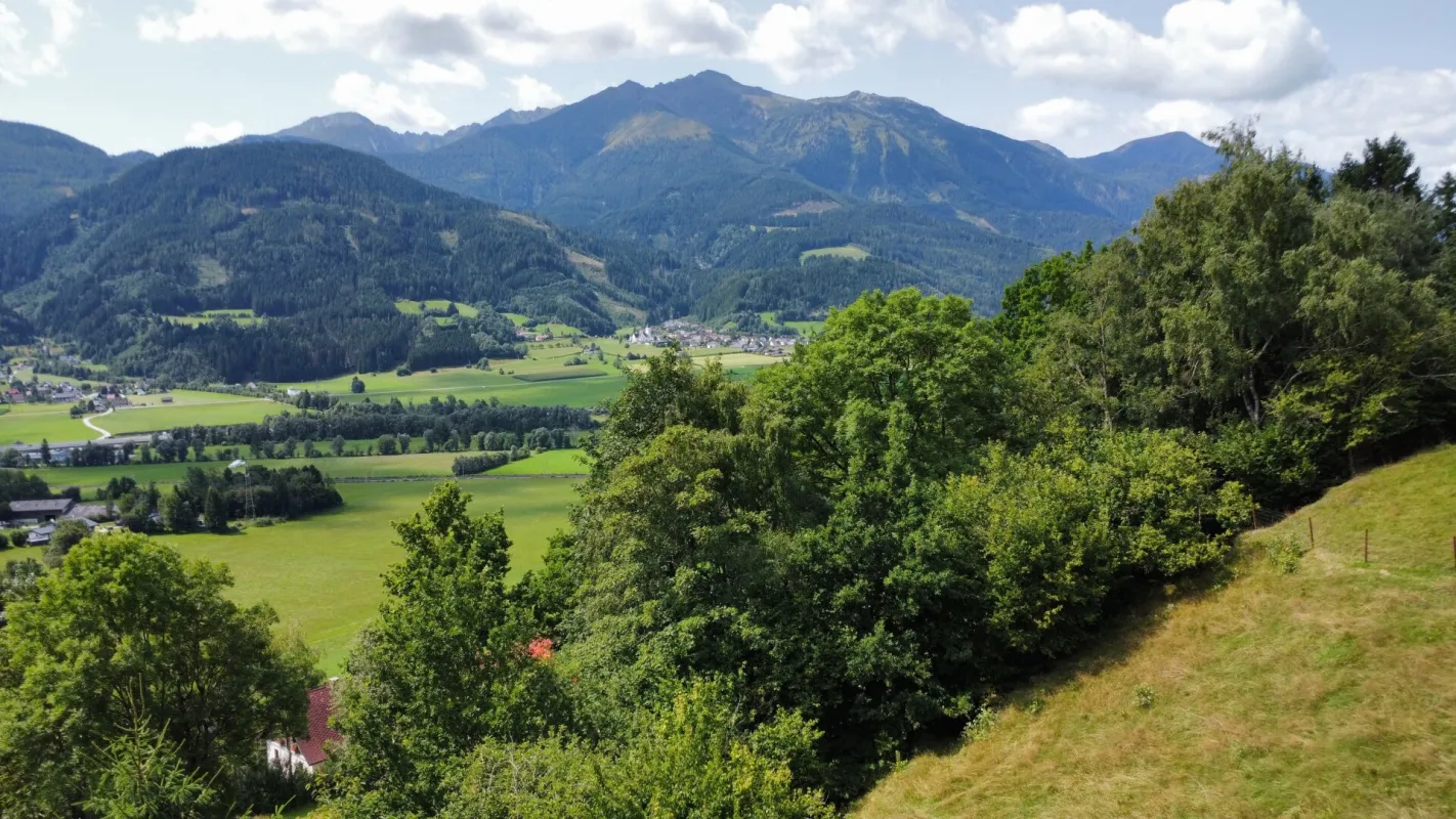 Baugrundstück mit traumhaftem Ausblick! - Bild 1