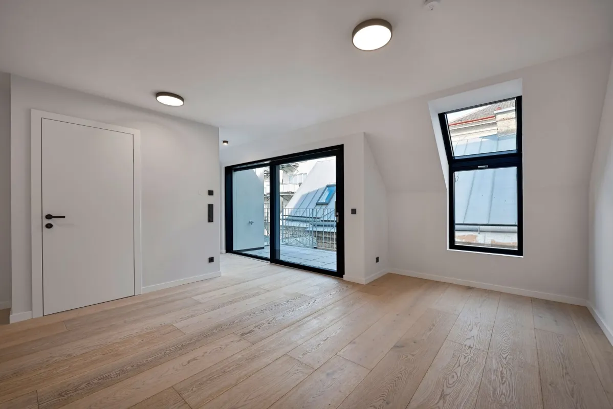 ERSTBEZUG mit TERRASSE! Komfortables Zwei-Zimmer-Dachgeschoß nächst Mittersteig und Margaretenplatz! - Bild 1