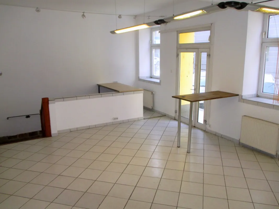 2-geschossiges Geschäftslokal, nahe Post-SB-Zone, 2 WCs, Küche - Bild 1