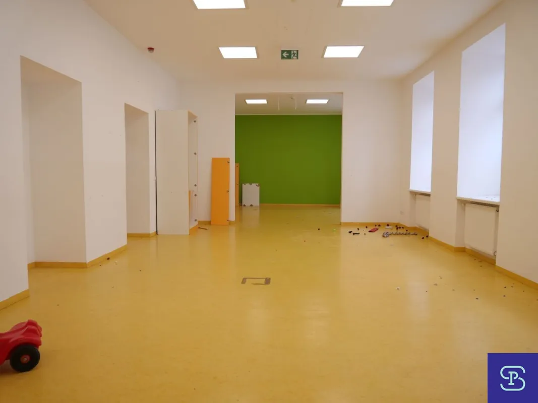 Renovierte 304m² Büro- oder Praxisfläche Nähe Allerheiligenplatz - 1200 Wien - Bild 1
