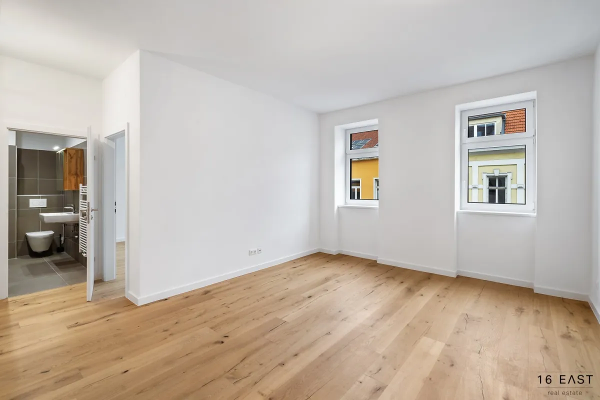 HELLE 3-ZIMMER ALTBAUWOHNUNG, SÜDLICHE AUSRICHTUNG, PERFEKTE RAUMAUFTEILUNG - Bild 1