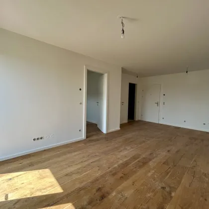 Traumhafte Erstbezug-Wohnung mit Balkon in Mannswörth - Bild 3