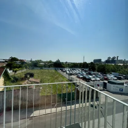 Traumhafte Erstbezug-Wohnung mit Balkon in Mannswörth - Bild 2