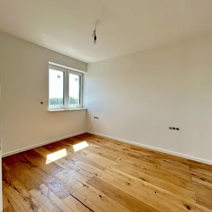 Moderne Erstbezug-Wohnung mit Balkon in Mannswörth - Perfekt für Singles oder Paare! - Bild 2
