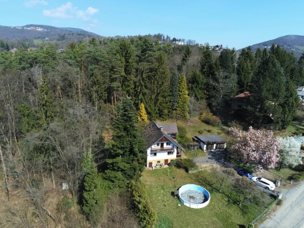 Großer 2.200m² Baugrund mit Altbestand, Sackgassenende, Waldrand, Ruhelage. - Bild 1