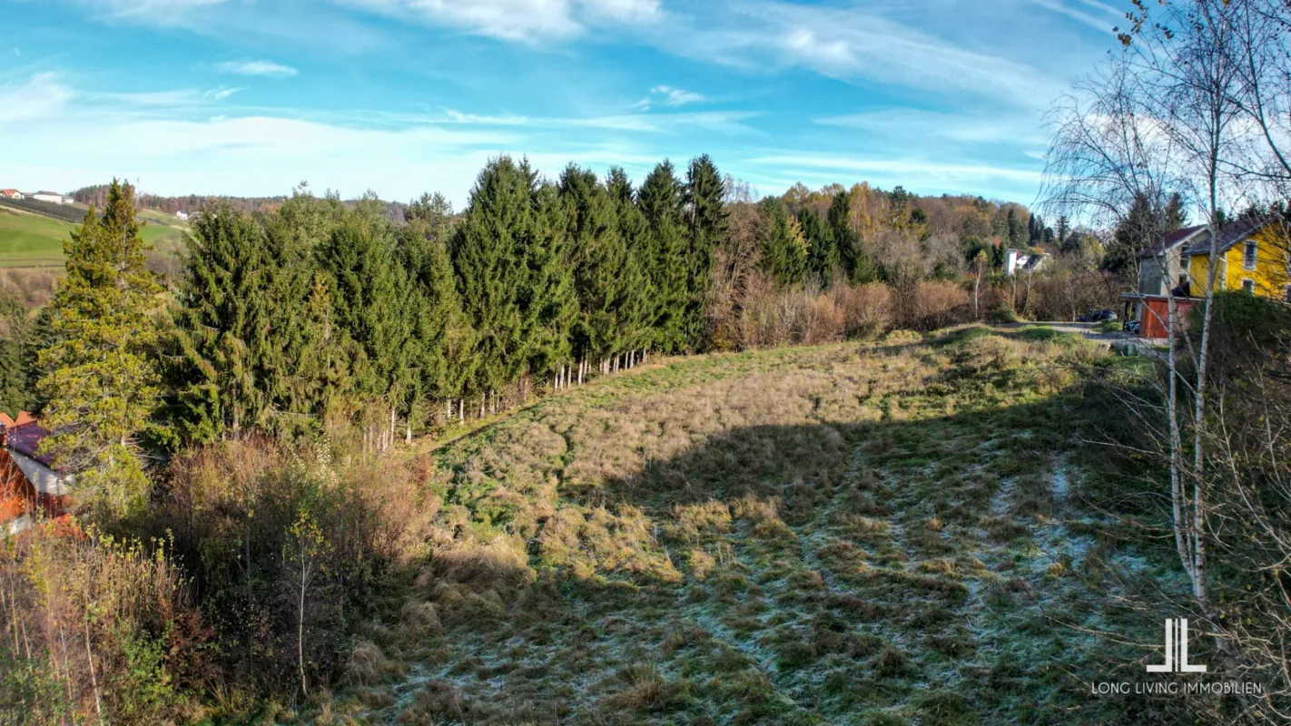 Hervorragendes Grundstück unweit der Stadtgrenze zu verkaufen! - Bild 1