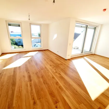 Herbstaktion! Einfach genial! Penthouse auf einer Ebene mit 2 Terrassen + Dachterrasse + 5 Zimmer + Garage + Erdwärme + Ruhelage! Nachhaltig und zukunftssicher investiert! - Bild 3
