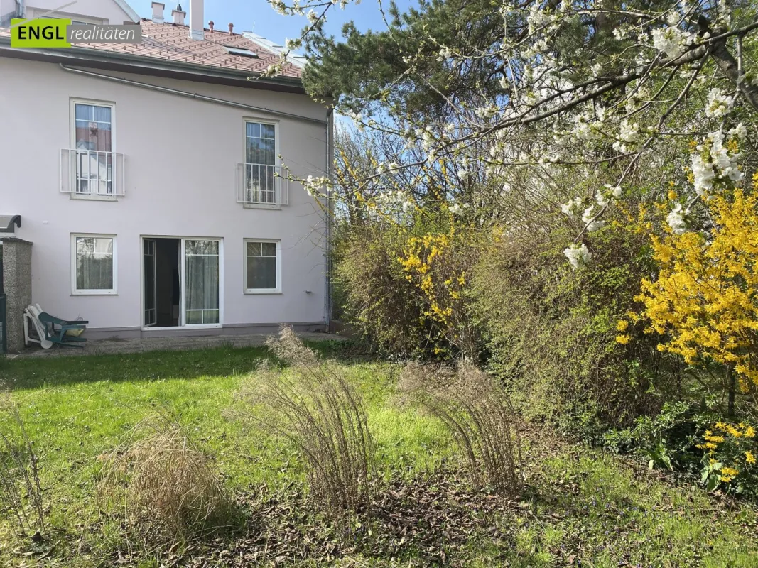 Großzügiges Wohnungseigentumsobjekt im Reihenhausstil , mit Garten und Balkon, 1100 Wien Unterlaa in ruhiger Grünlage am Stadtrand - Bild 1