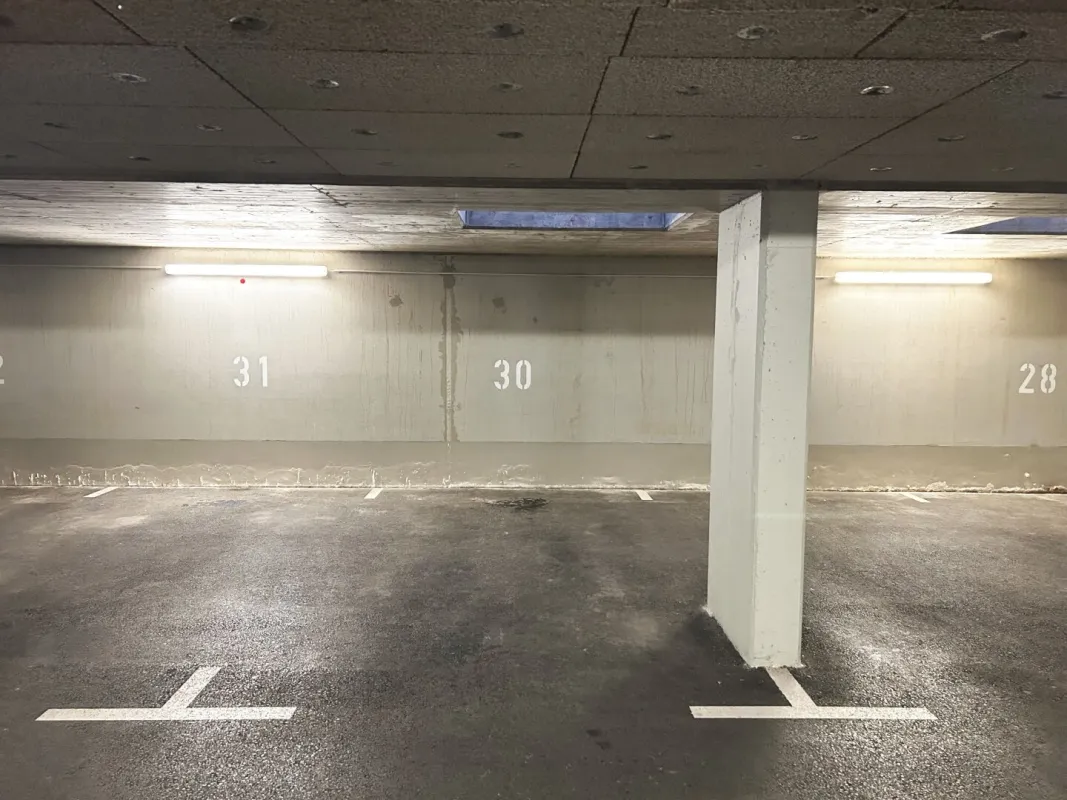 Provisionsfreier Tiefgaragenabstellplatz Pöchlarn - zentrale Lage - schnell zugreifen - Bild 1