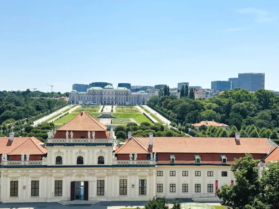 TOP-BÜROFLÄCHE IM ZENTRUM MIT BLICK AUF DAS SCHLOSS BELVEDERE - Bild 1