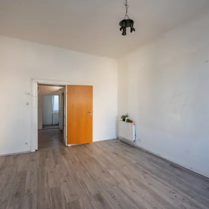 **Hannovermarkt** Sanierungsbedürftige 3-Zimmer Altbauwohnung - Airbnb - Bild 2
