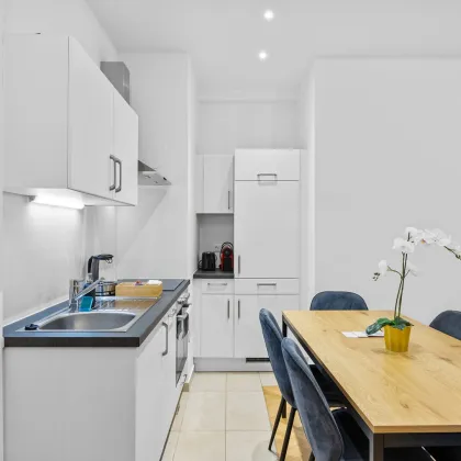 Sanierte ALTBAU-BALKONWOHNUNG in RUHELAGE | SÜDSEITIG & HELL | Ca. 2 Min. zur U4 SCHÖNBRUNN | Ca. 15 Min. in den 1. Bezirk - Bild 2