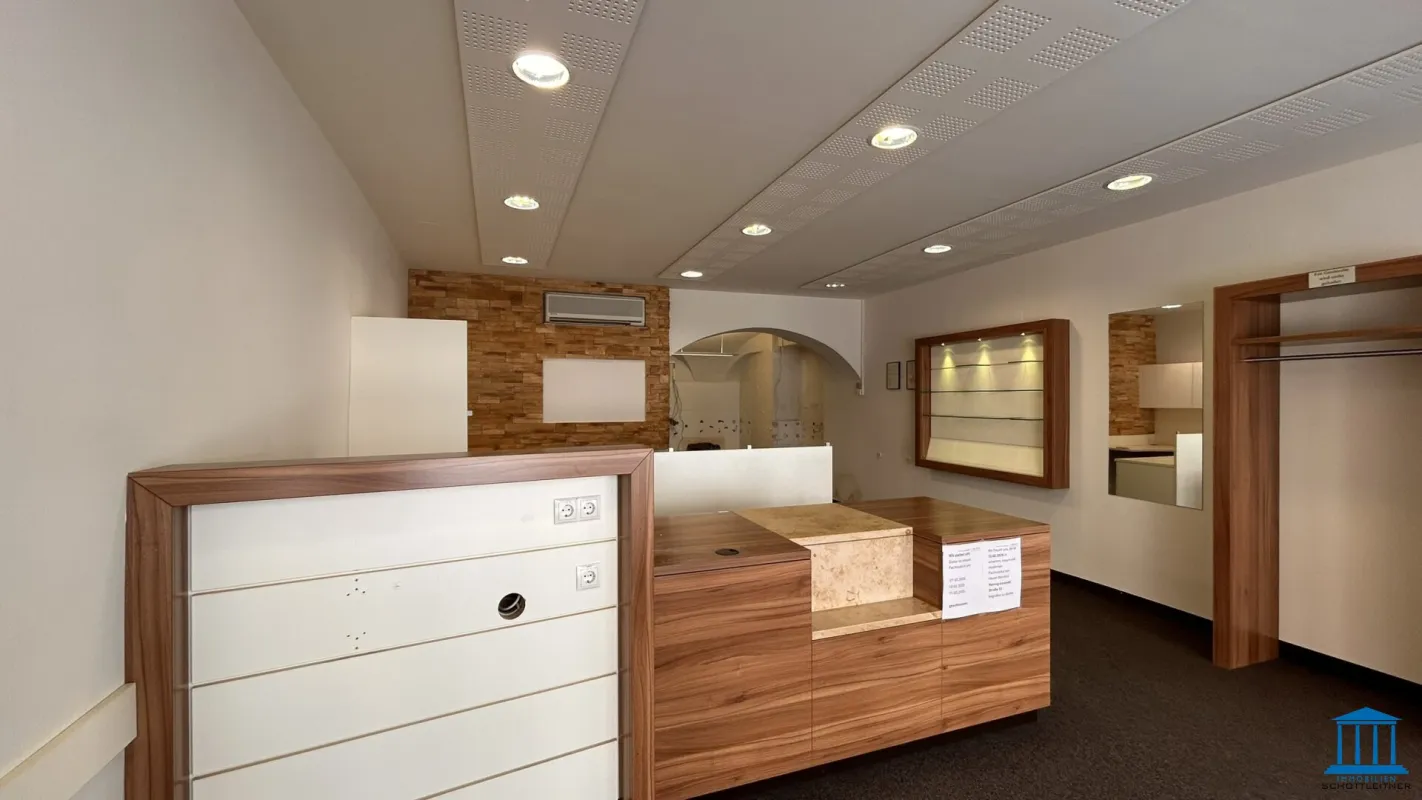 Gepflegtes Geschäftslokal in beliebter Fußgängerzone (gelegen zwischen Bahnhof und Hauptplatz) - Bild 1