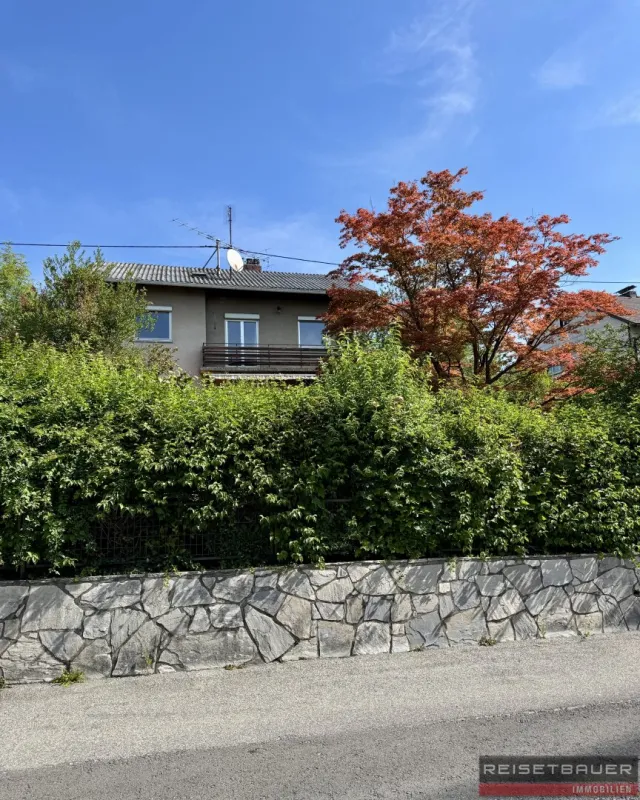 Renovierungsbedürftiges Haus in sonniger und ruhiger Siedlungslage I Leonding - Bild 1