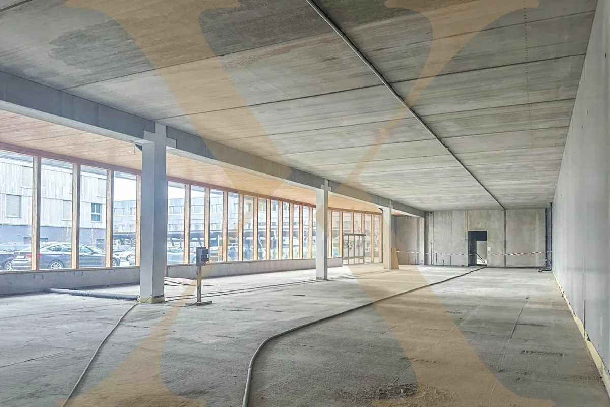 Moderne Bürofläche inmitten des Gewerbegebiets Eberstalzell mit unmittelbarer Nähe zur Autobahn zu vermieten! - Bild 1