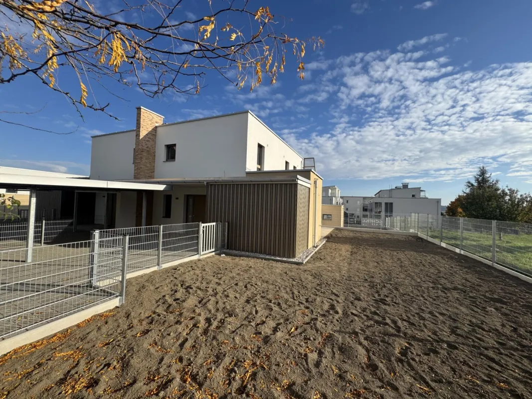 LETZTE EINHEIT - Einzugsbereit November 2025 - Schlüsselfertige Nachhaltige Quattrohausanlage- Ohne Finanzierungsbeitrag, inkl. Dan-Küche & Bosch Geräte - Bild 1