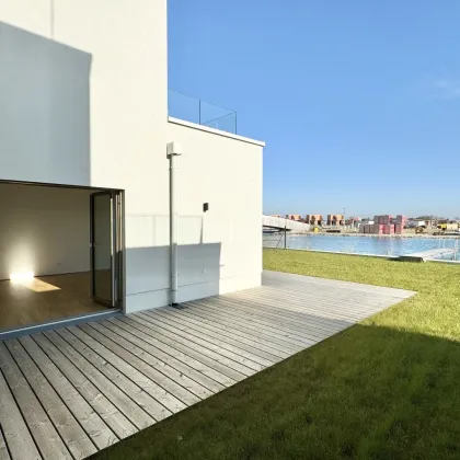 SONNENWEIHER - TRAUMHAUS AM SEE MIT GARTEN + EIGENEM STEG - Bild 3