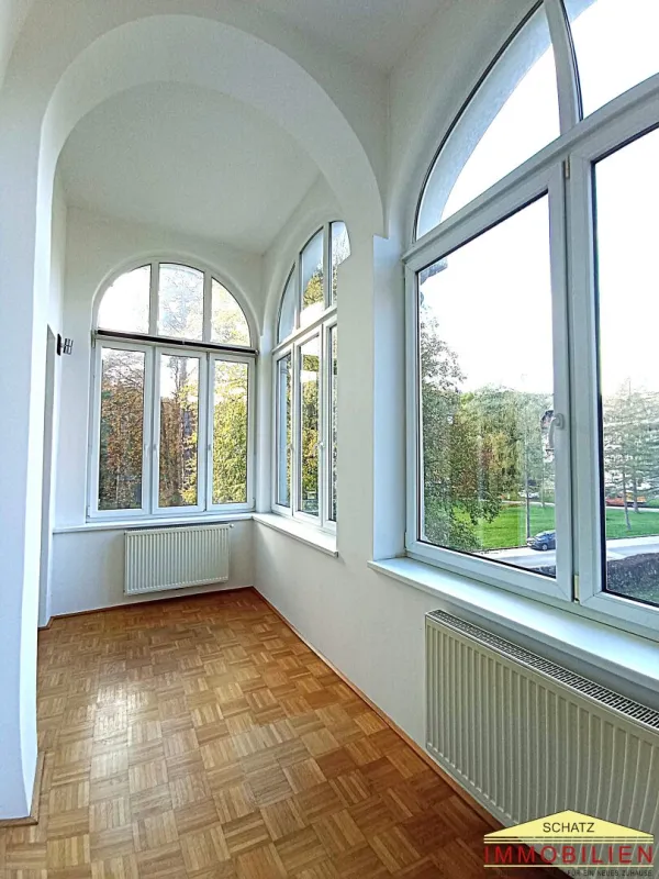 Traumwohnung in Neuhaus: Geräumig, gepflegt & mit Balkon - Bild 1