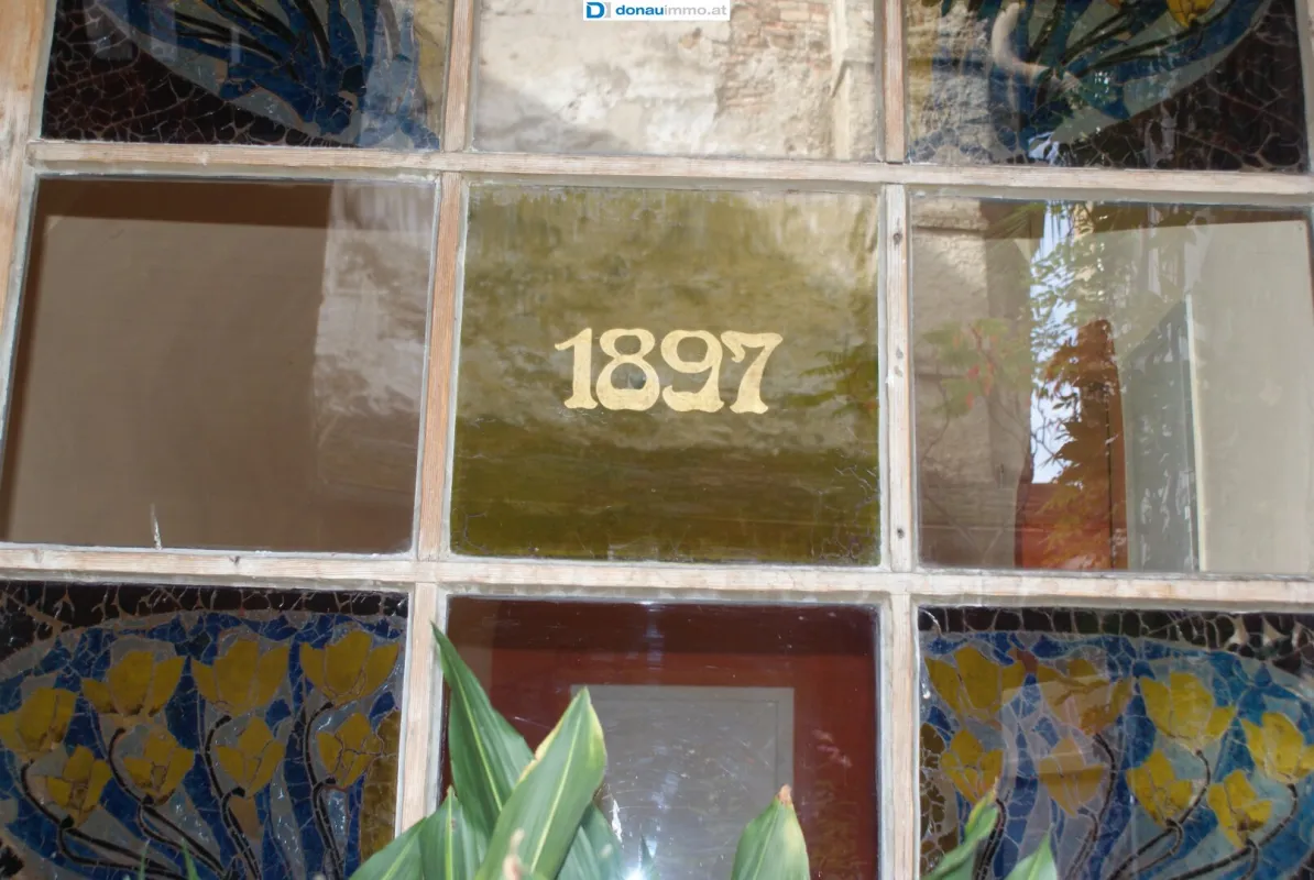 102qm historische Altbauwohnung in Krems/Stein würde sich über einen neuen Mieter sehr freuen! - Bild 1