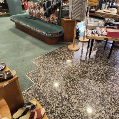 Perfektes Geschäftslokal mit toller Präsentationsfläche in Saalfelden: Miete jetzt für nur € 3.900,-! - Bild 3