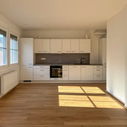NUSSDORF: GENERALSANIERTE 3-ZI-WOHNUNG MIT EIGENGARTEN UND TIEFGARAGENPLATZ - Bild 2