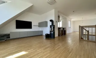Schottenfeldgasse: Traumhafte Dachgeschoßwohnung 107m² mit Tiefgaragenstellplatz // Dachterrasse 55m²
