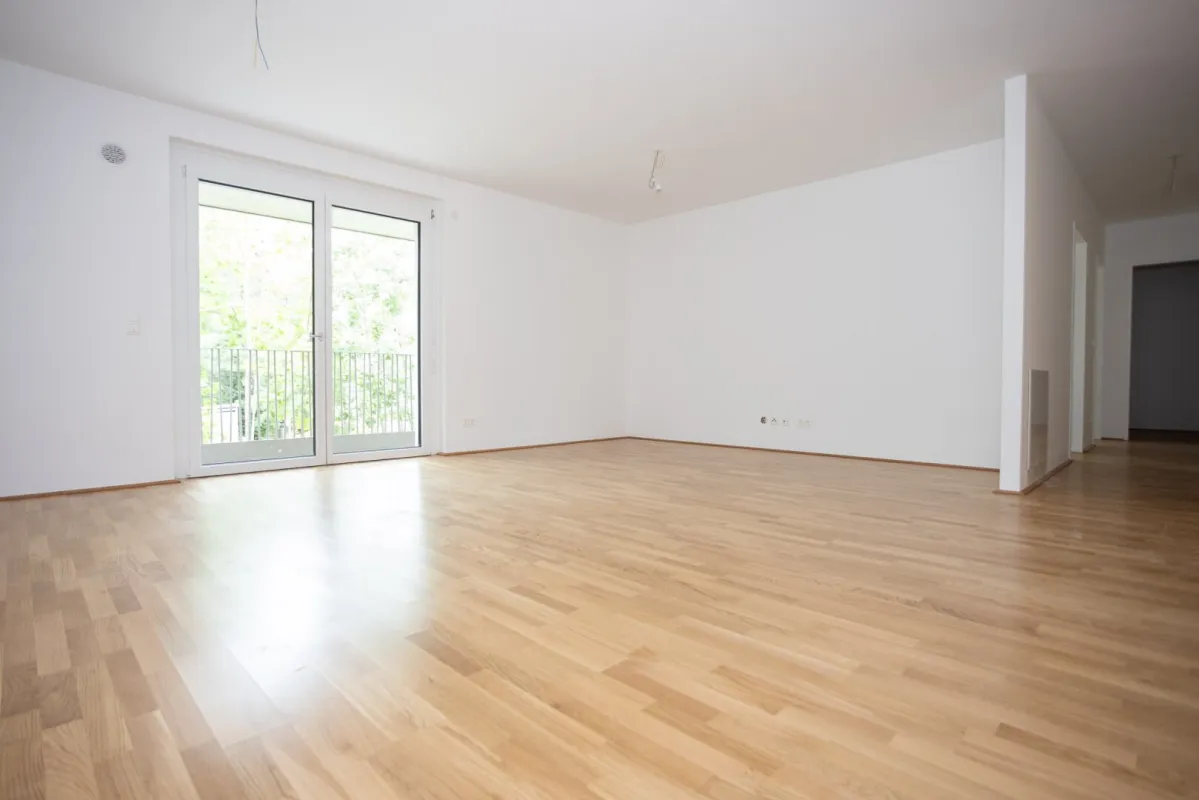 ERSTBEZUG "ein viertel grün" - herrliche 3 Zimmerwohnung mit Balkon und Tiefgaragenstellplatz in Wr. Neustadt - provisionsfrei - Bild 1
