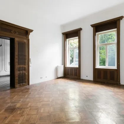 Historische Villa Seutter | sanierungsbedürftige 3 Zimmer-Gartenwohnung mit Atrium in Grünruhelage nähe U-Bahn | 4,40m Raumhöhe - Bild 3