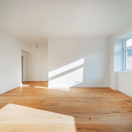 LICHTDURCHFLUTETE 2 ZIMMER ALTBAUWOHNUNG NÄHE SCHLOSS BELVEDERE - Bild 3