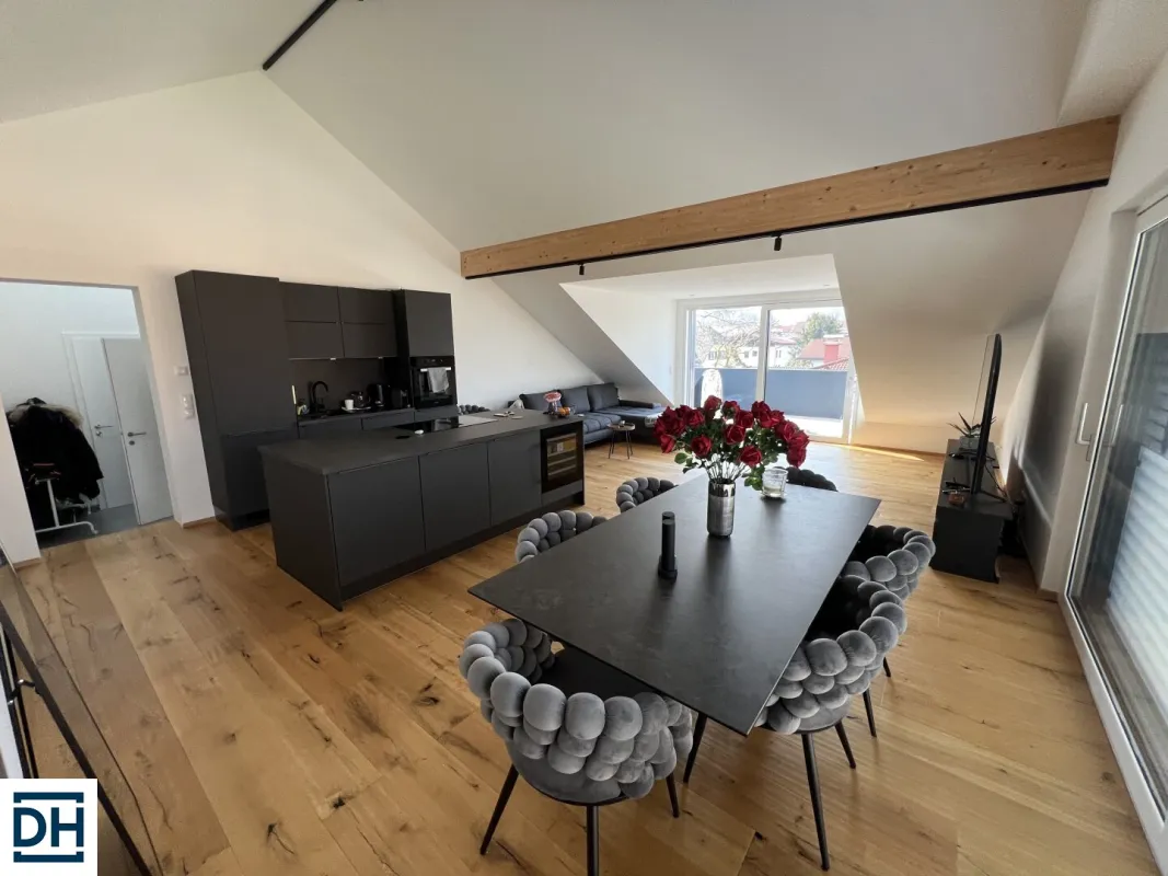 Exklusive Penthousewohnung direkt an der Fischach in Bergheim - Bild 1
