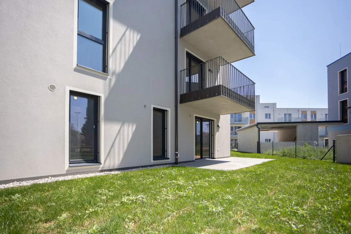 ERSTBEZUG "ein viertel grün" in Wr. Neustadt - moderne 3 Zimmer Gartenwohnung und Tiefgaragenstellplatz in bester Lage - provisionsfrei - Bild 1