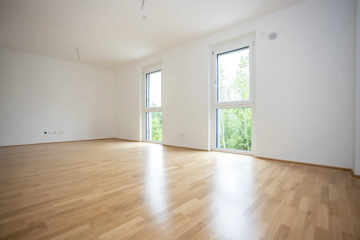 ERSTBEZUG "ein viertel grün" - traumhafte 2 Zimmerwohnung mit Balkon und Tiefgaragenstellplatz in Wr. Neustadt - provisionsfrei - Bild 1