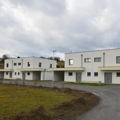 ERSTBEZUG: DOPPELHAUSHÄLFTEN IN MIETKAUF PROVISIONSFREI NÄHE STEGERSBACH - Bild 3