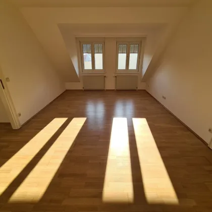 Dachgeschoß-Apartment beim Grünen Markt - Bild 3