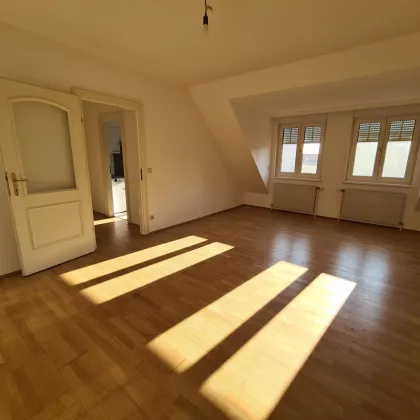 Dachgeschoß-Apartment beim Grünen Markt - Bild 2