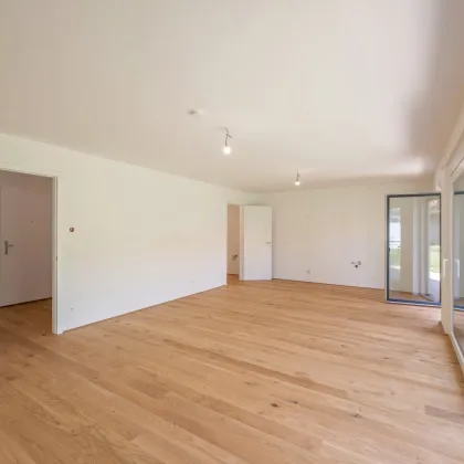 ++NEU++ Premium 4 Zimmer-Doppelhaushälfte mit Stellplatz, Nahe Wiener Neustadt - Bild 2