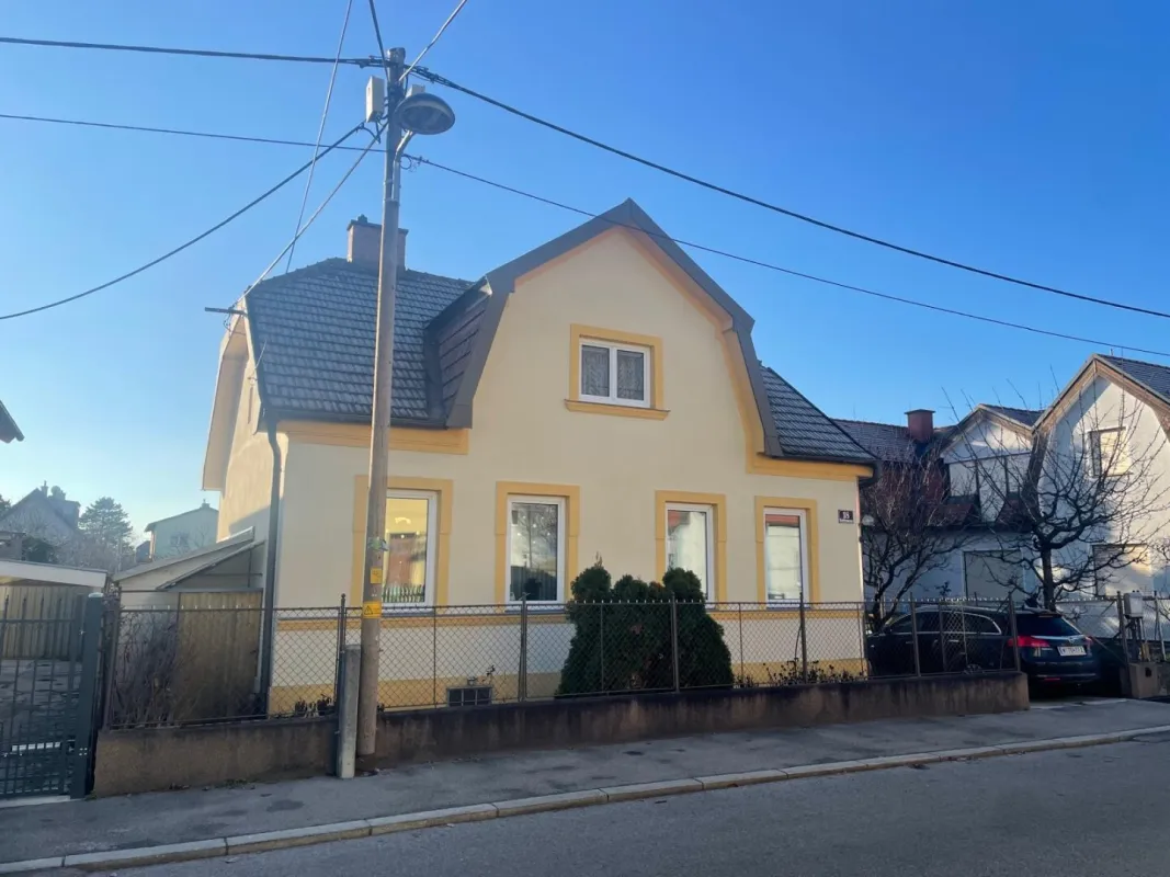 Attraktives Baugrundstück mit gepflegtem Einfamilienhaus in ruhiger Wohngegend - 1220 - Bild 1