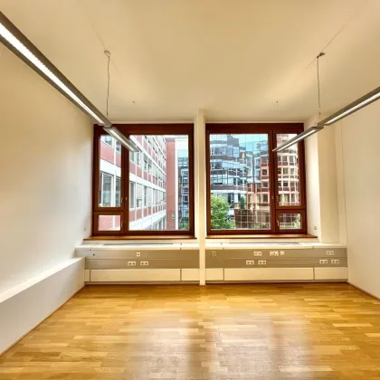 360 TOUR // INNENSTADT-BÜRO in der BÖRSE - Bild 3