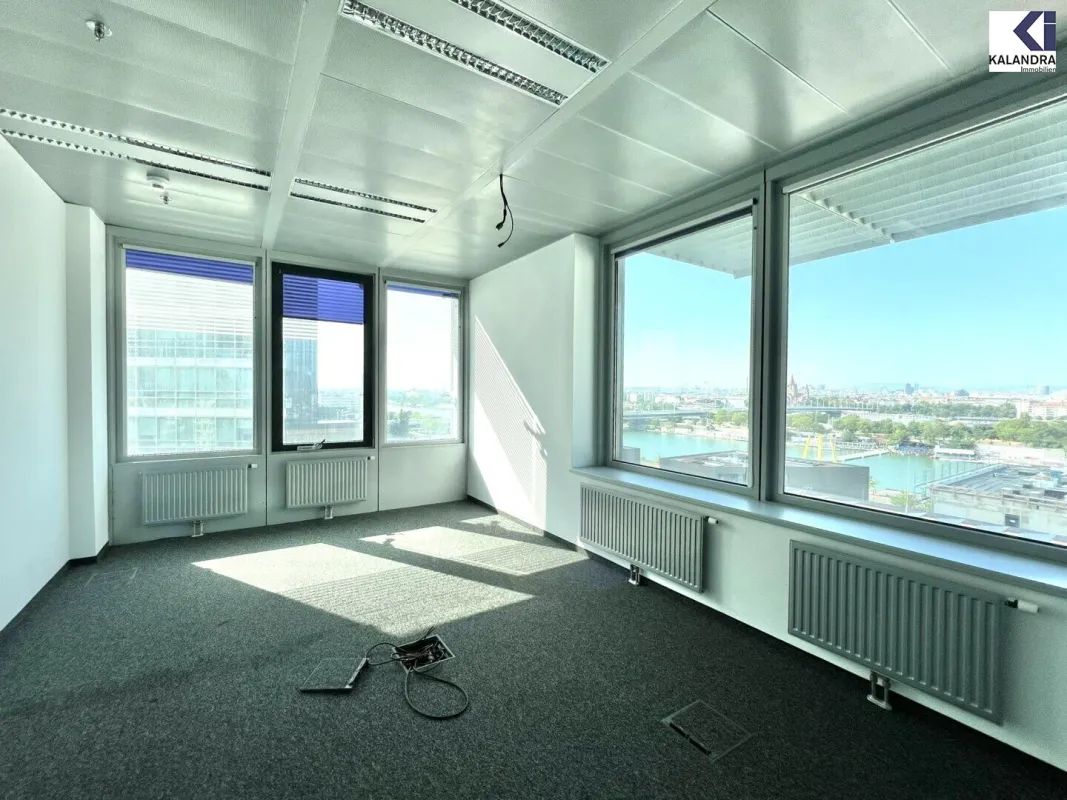 360 TOUR // BÜROFLÄCHE im ARES TOWER - Bild 1