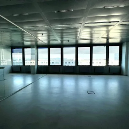 360 TOUR // BÜROFLÄCHE im ARES TOWER - Bild 3