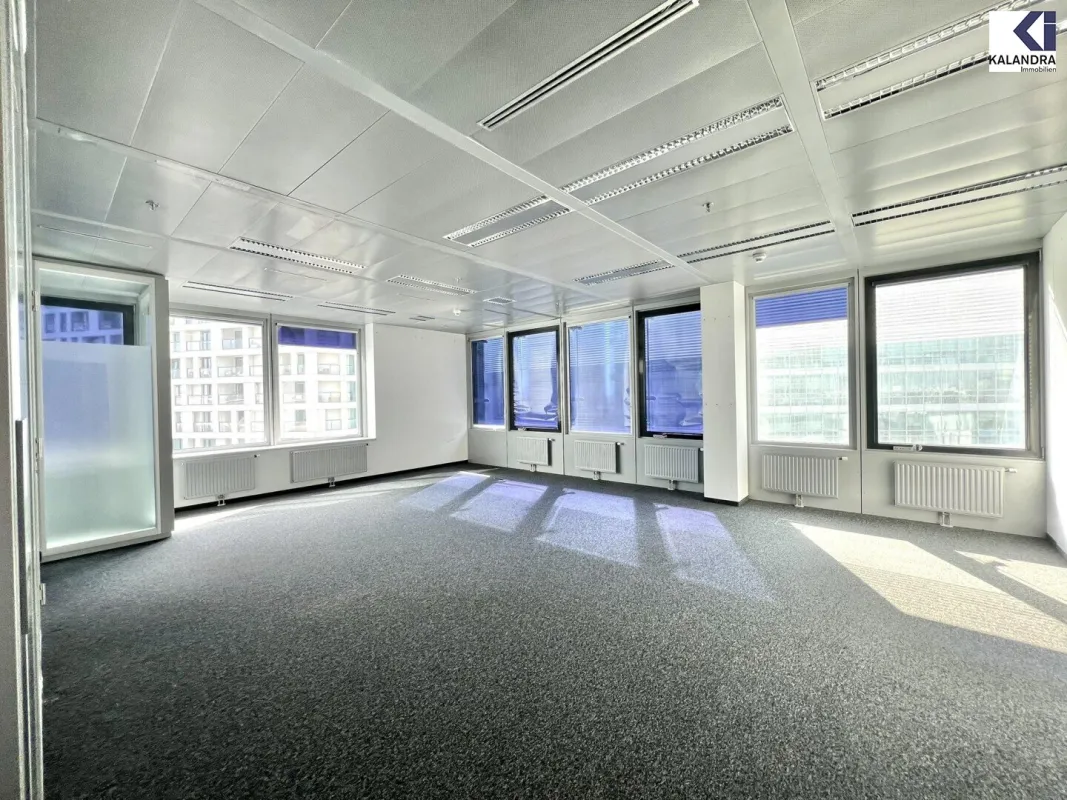 360 TOUR // BÜROFLÄCHE im ARES TOWER - Bild 1