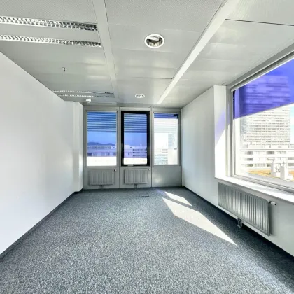 360 TOUR // BÜROFLÄCHE im ARES TOWER - Bild 3