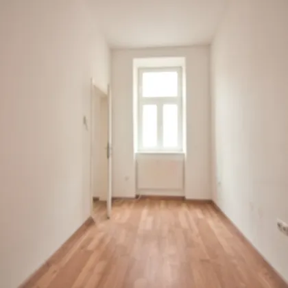 Helle 3-Zimmer Wohnung in gutem Zustand | gute Infrastruktur | direkt bei der S-Bahn und 700 m zur U3 - Bild 3